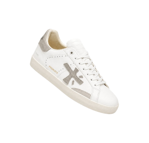 Clean sneaker